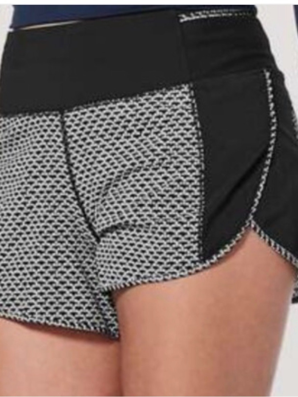 Lululemon Real Quick‎ Monochromic Black Printed Short Athletic Size 8